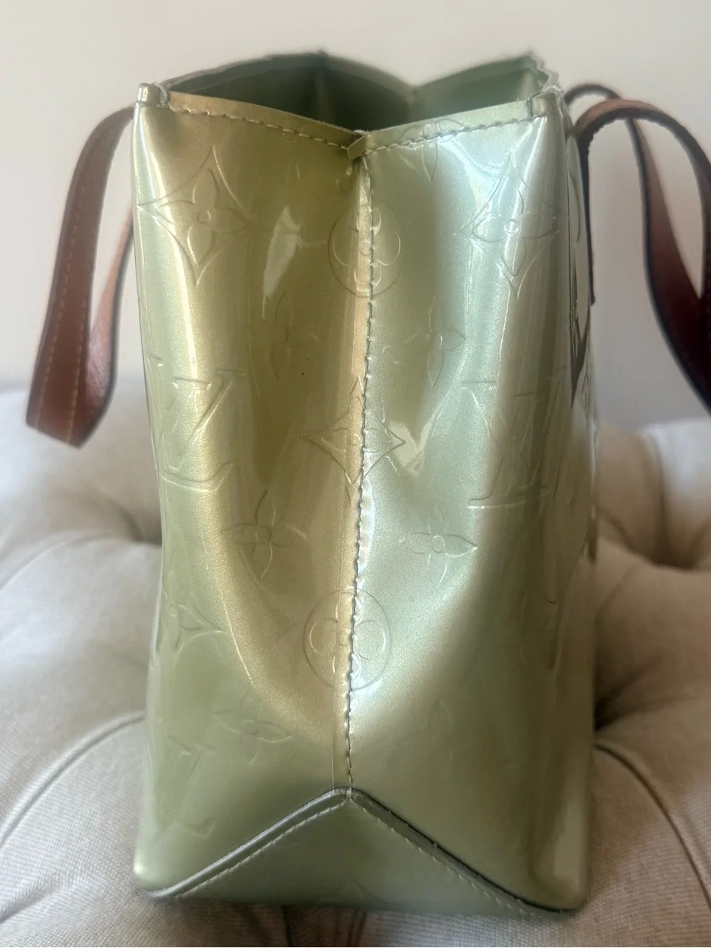 Louis Vuitton Monogram Vernis Reade PM Tote Sage Green Gris Vert